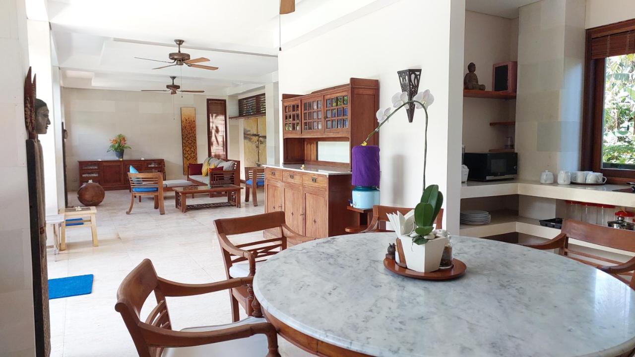 Villa Rumah Isah Candi Dasa  Exterior photo