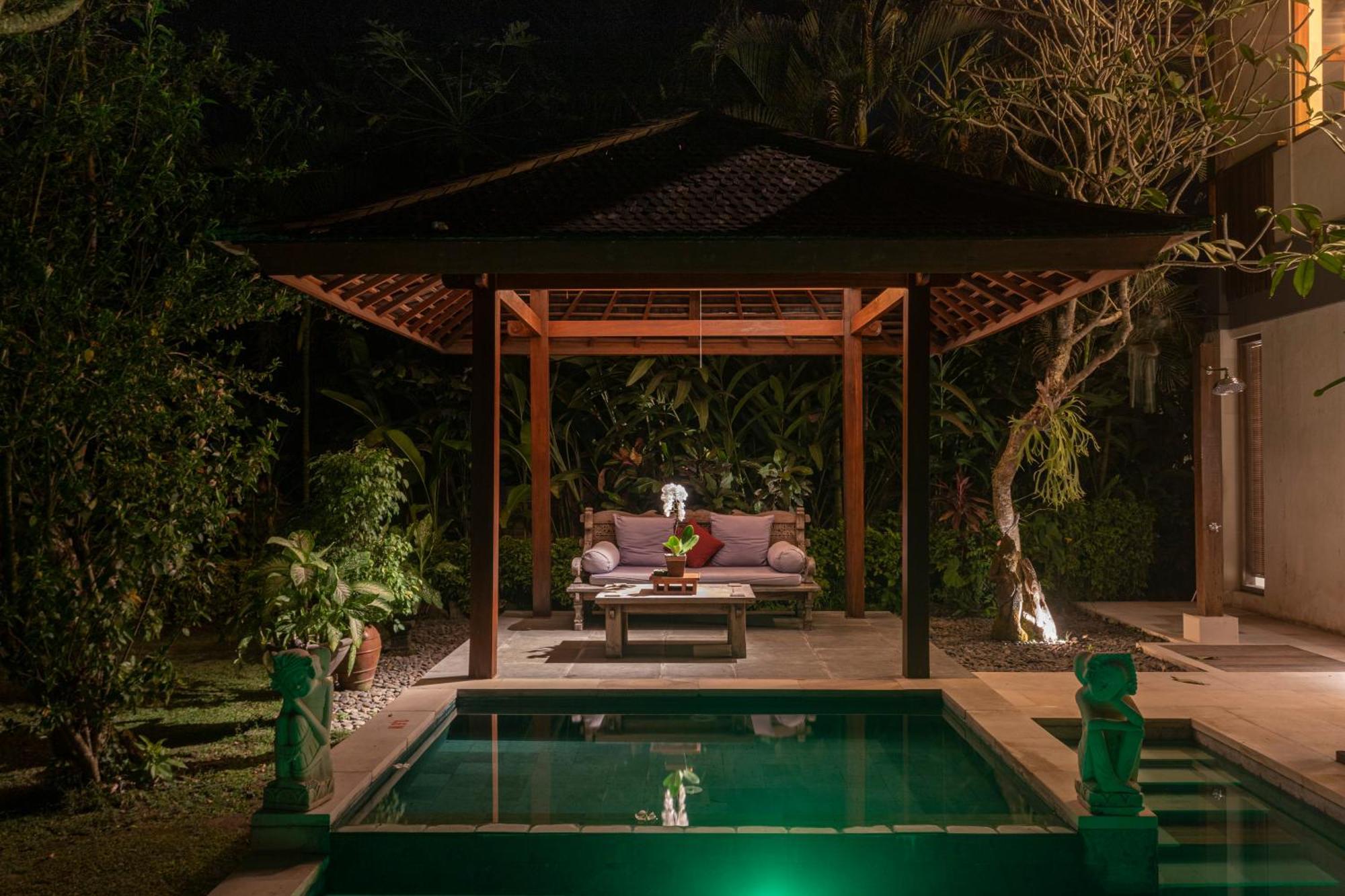 Villa Rumah Isah Candi Dasa  Exterior photo